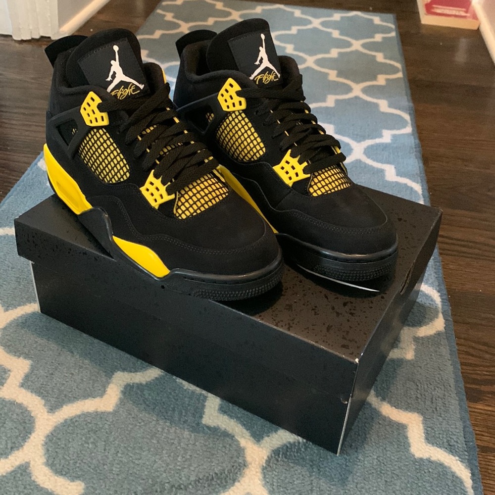 Brand new Jordan 4 yellow thunder